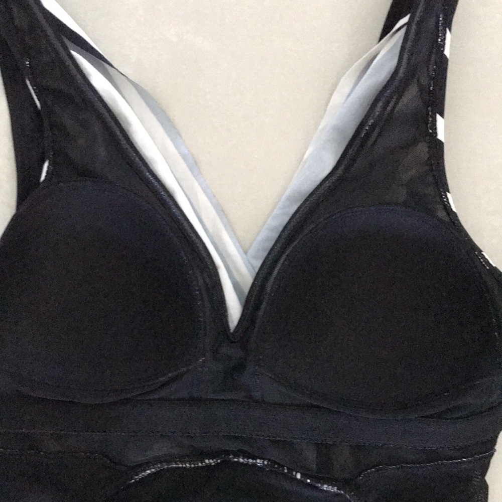 WOMEN X Front Stripes Pattern One Piece Swimsuit | M - Picture 11 of 13